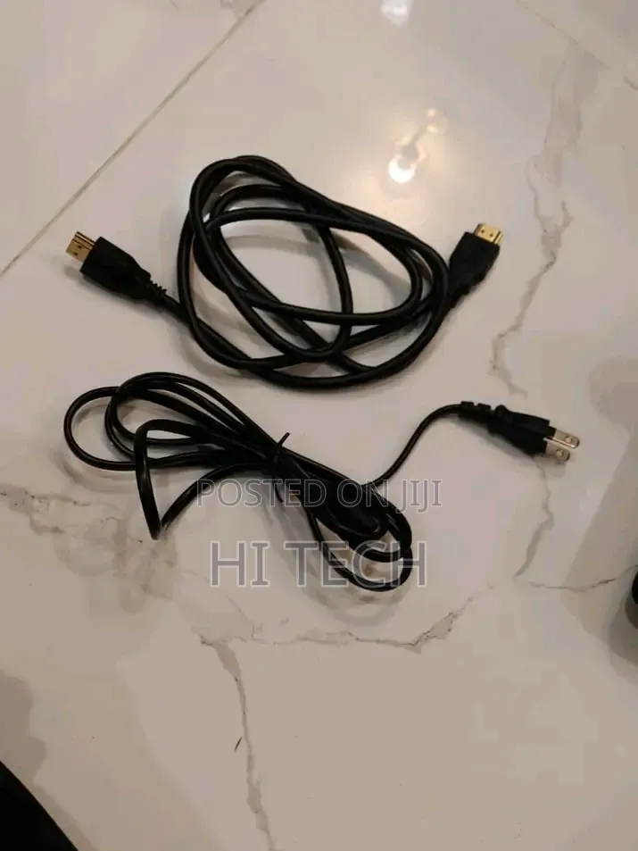 Play Station 4 Slim