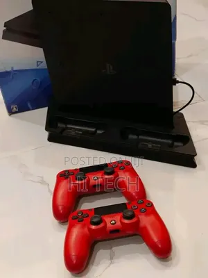 Play Station 4 Slim