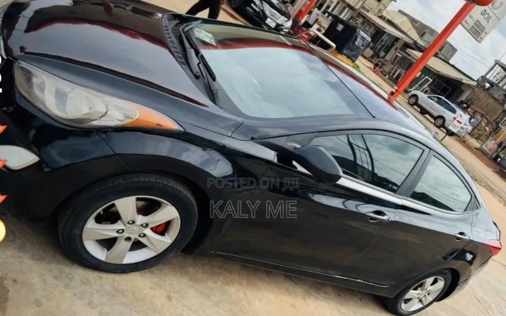 Hyundai Elantra 2013 Black