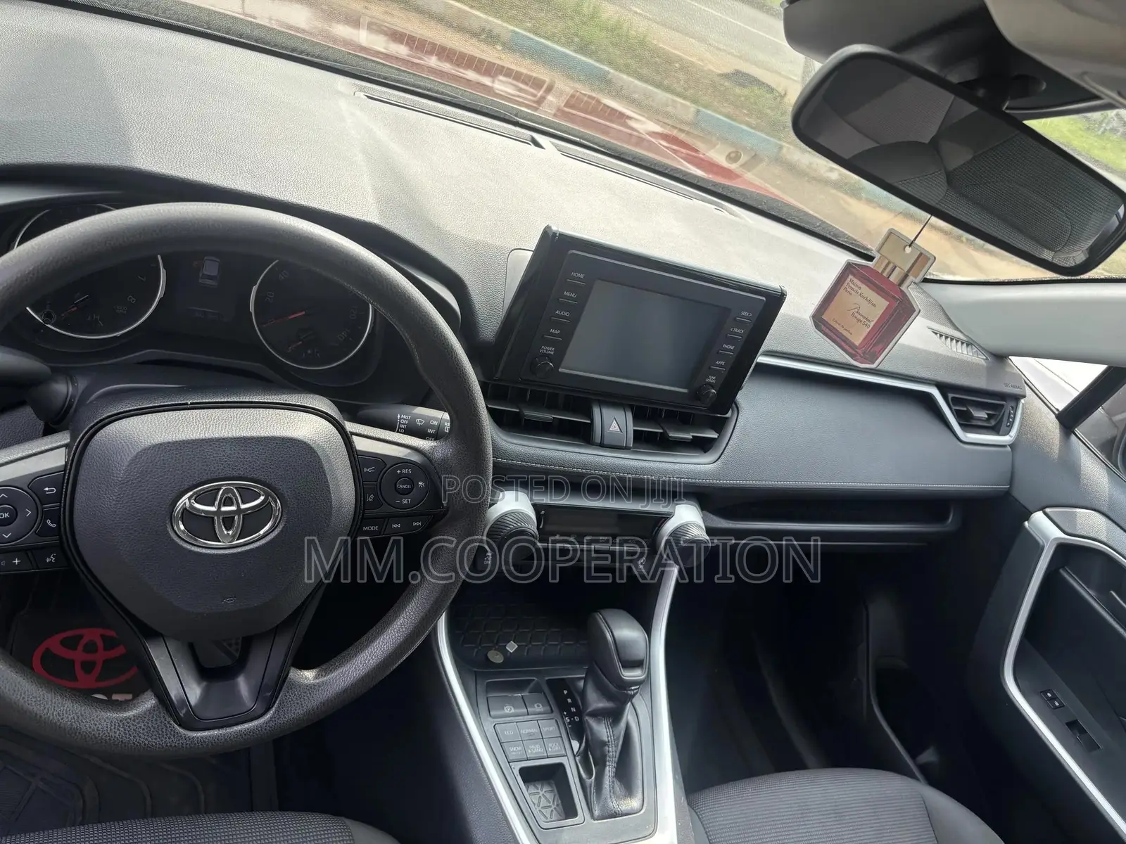 Toyota RAV4 LE AWD 2019 Red