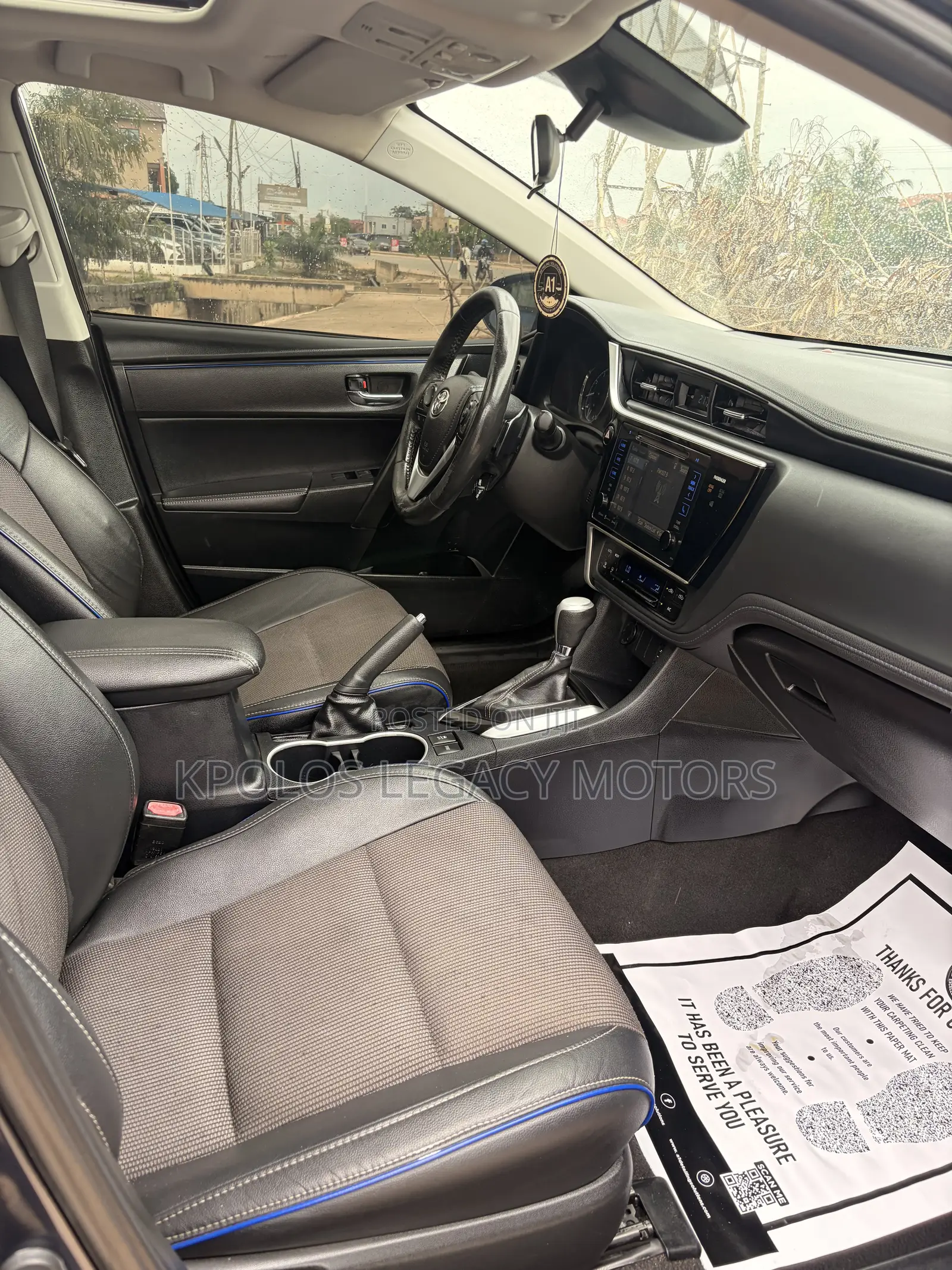 Toyota Corolla SE 4dr Sedan (1.8L 4cyl CVT) 2017 Blue