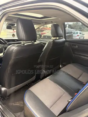 Toyota Corolla SE 4dr Sedan (1.8L 4cyl CVT) 2017 Blue