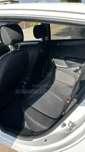 Hyundai i20 1.2 Kappa Petrol with Dual VTVT (MT) 2014 White