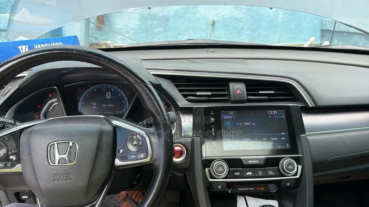 Honda Civic Touring 4dr Sedan (1.5L 4cyl) 2016 Gray