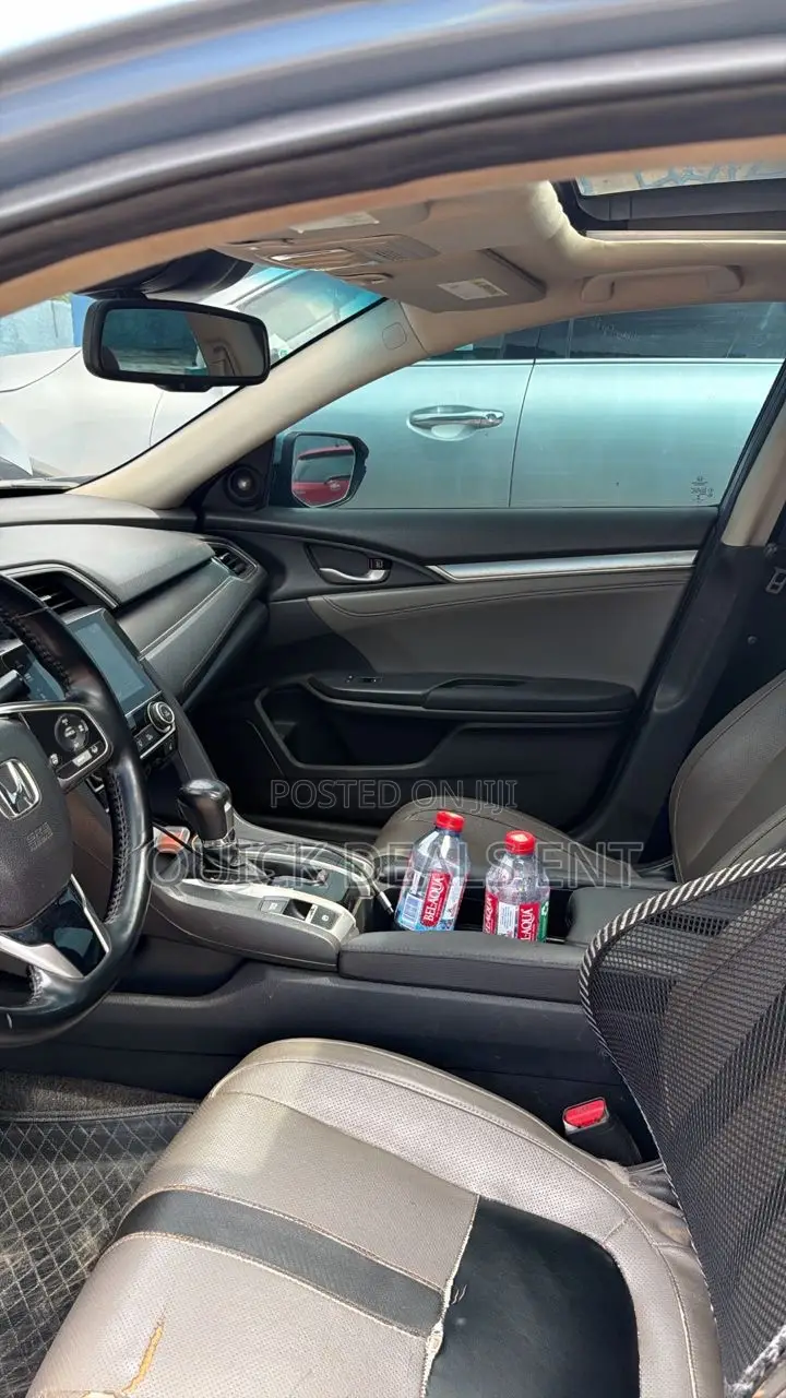 Honda Civic Touring 4dr Sedan (1.5L 4cyl) 2016 Gray