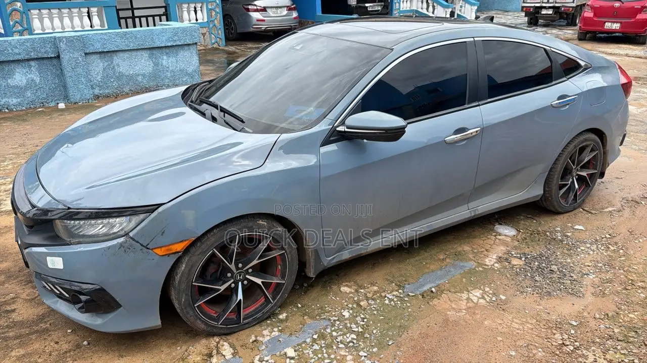 Honda Civic Touring 4dr Sedan (1.5L 4cyl) 2016 Gray