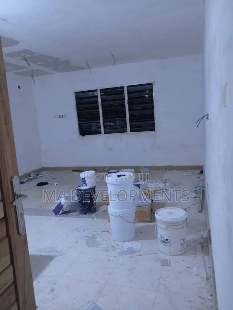 Studio Apartment in Madev Realty, Lapaz for rent