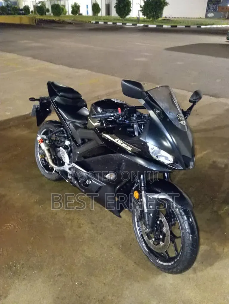 Yamaha YZF-R 2022 Black