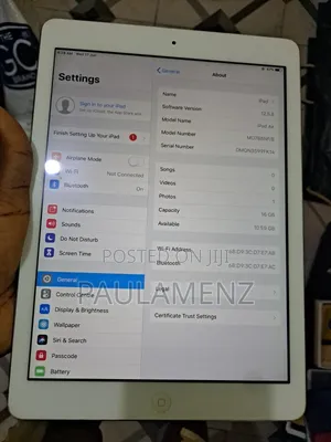 Apple iPad Air 16 GB Gray