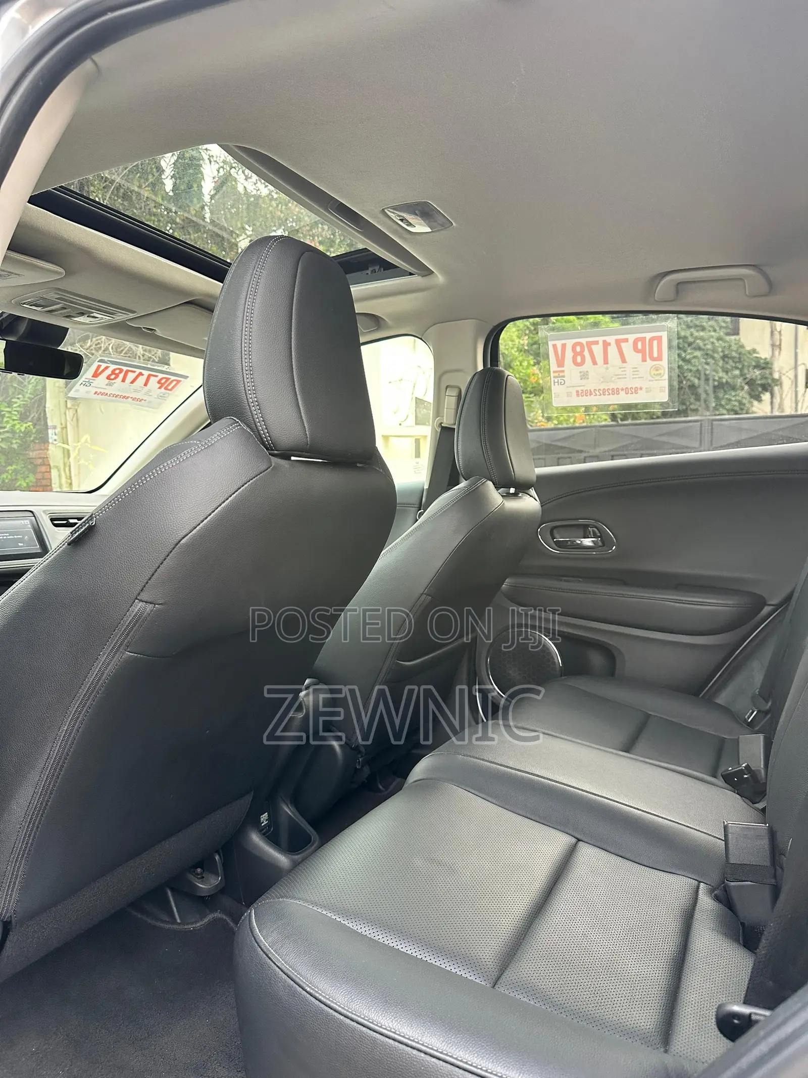 Honda HR-V Touring AWD 2019 Silver