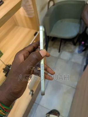 Apple iPhone 15 Plus 128 GB Green