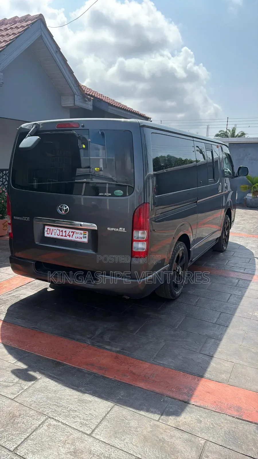 Toyota HiAce 2013 Grey