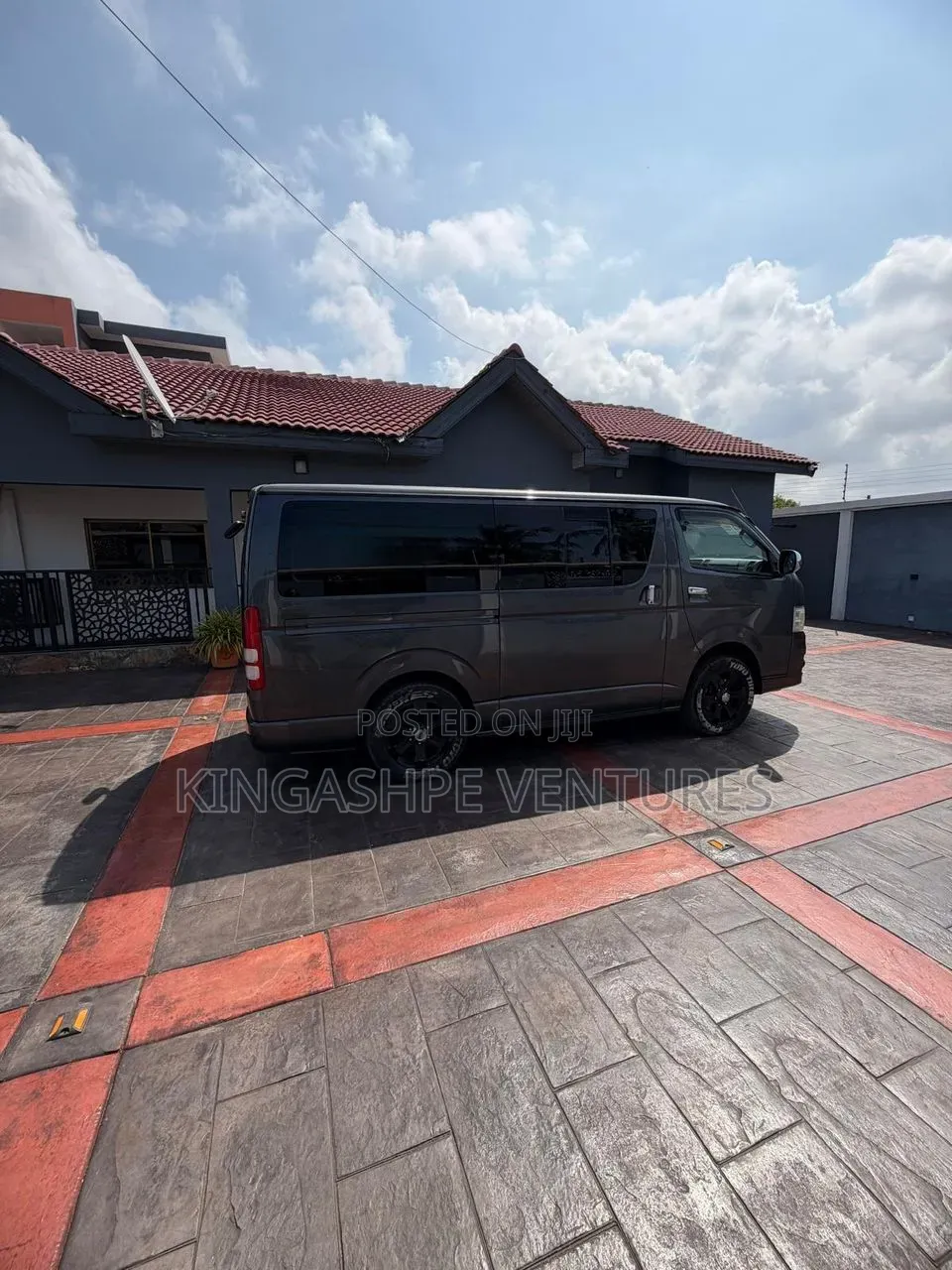 Toyota HiAce 2013 Grey