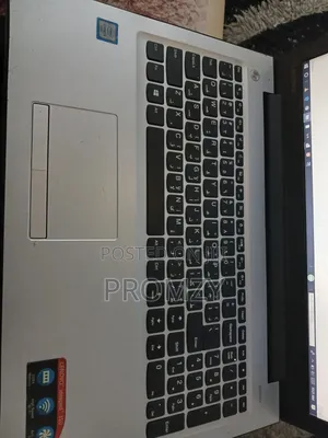 Laptop Lenovo IdeaPad 310 4GB Intel Core i3 HDD+SSD 1T