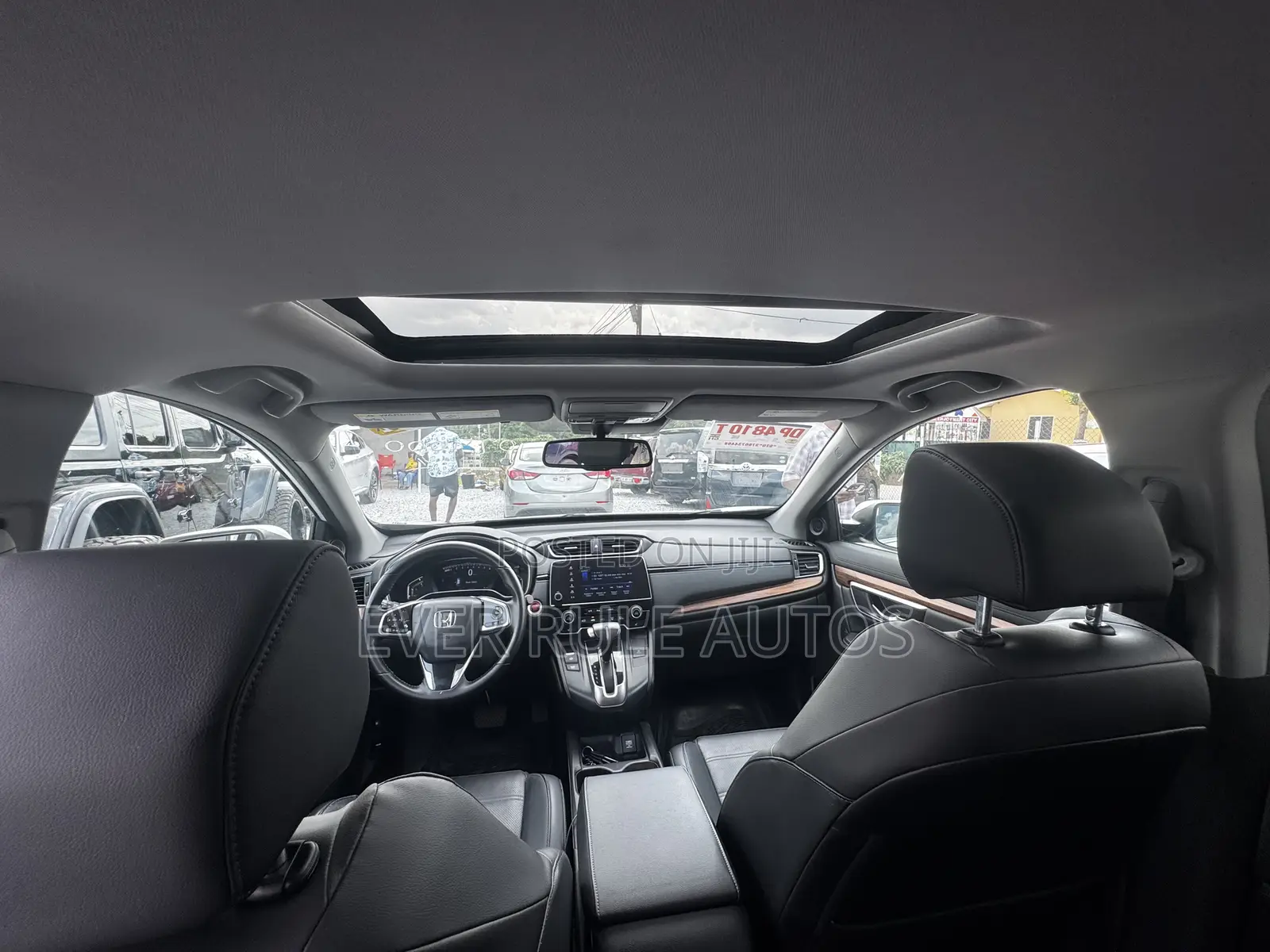 Honda CR-V Touring 4dr SUV AWD (1.5L 4cyl CVT) 2017 White