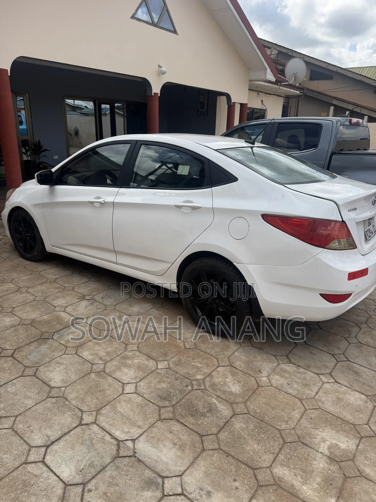 Hyundai Accent 2012 White