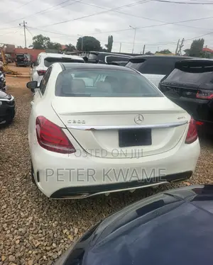 Mercedes-Benz C300 Luxury Sedan RWD (2.0L 4cyl 7A) 2016 White
