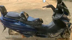 Suzuki Burgman 2012 Blue