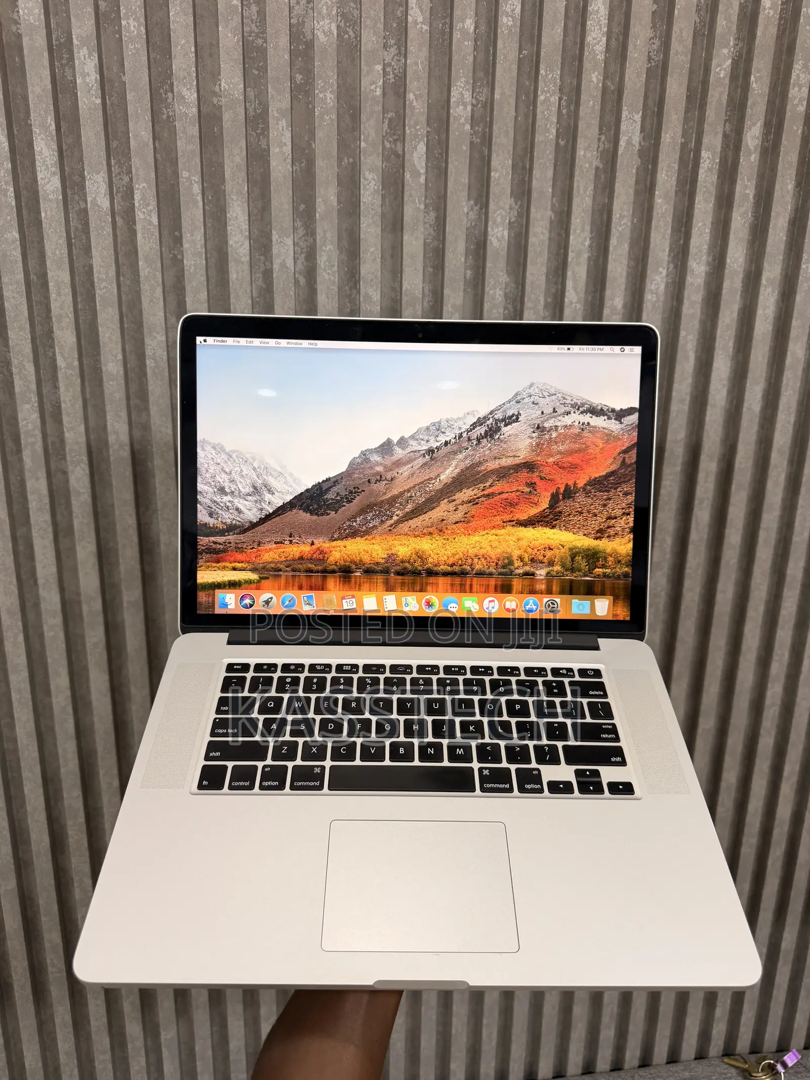Laptop Apple MacBook Pro 2015 16GB Intel Core i7 SSD 256GB