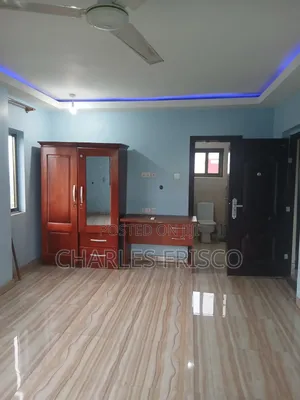 2bdrm Apartment in Ogbojo Junction, American House for rent