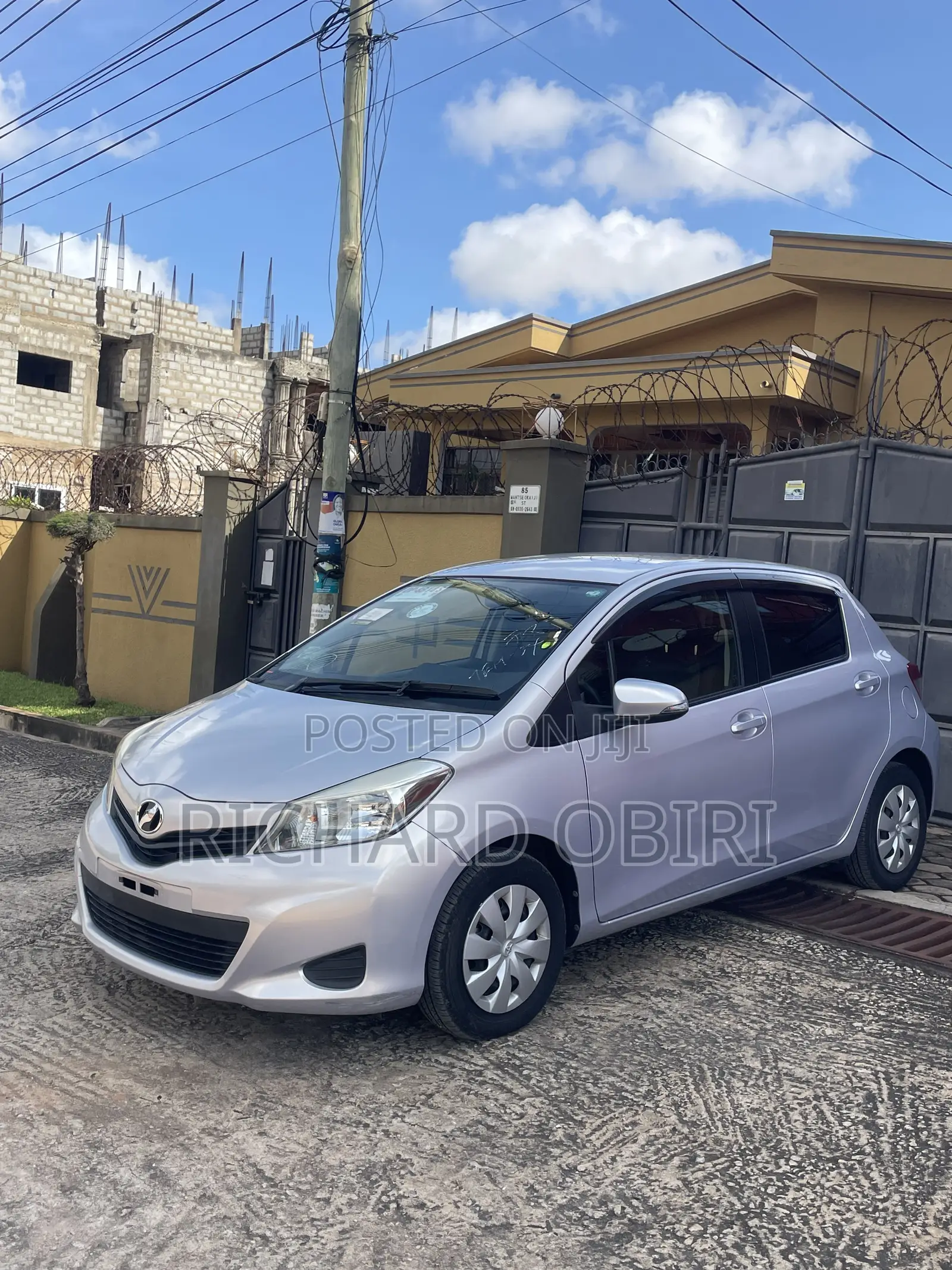 Toyota Vitz 1.3 AWD 5dr 2013 Silver