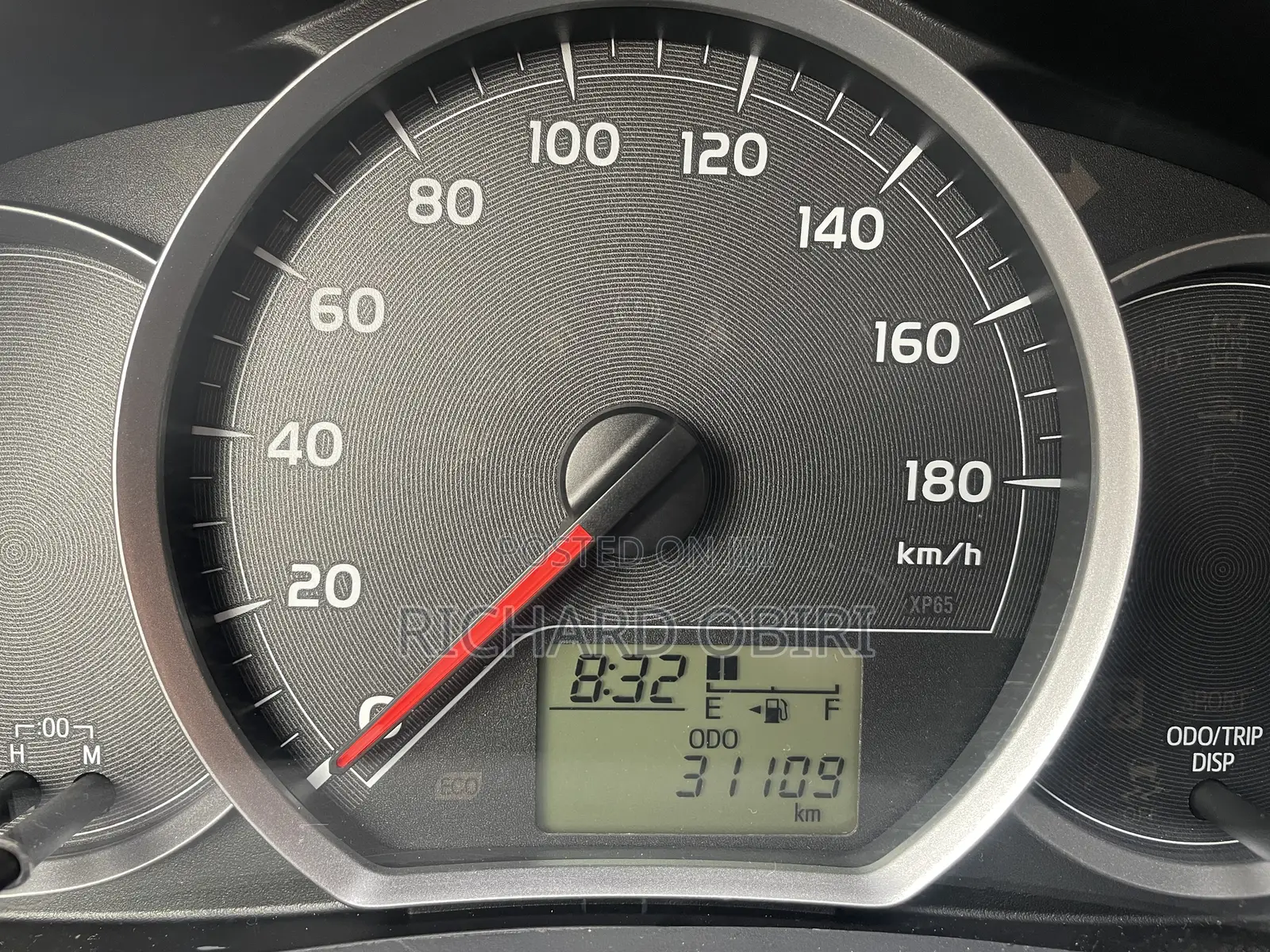 Toyota Vitz 1.3 AWD 5dr 2013 Silver