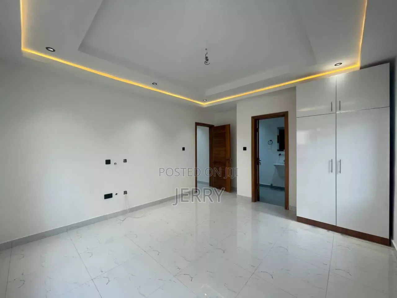 3bdrm House in Oyarifa Mall Area for sale