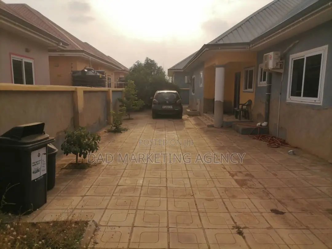 3bdrm House in Adom Estate, Community 25 for sale