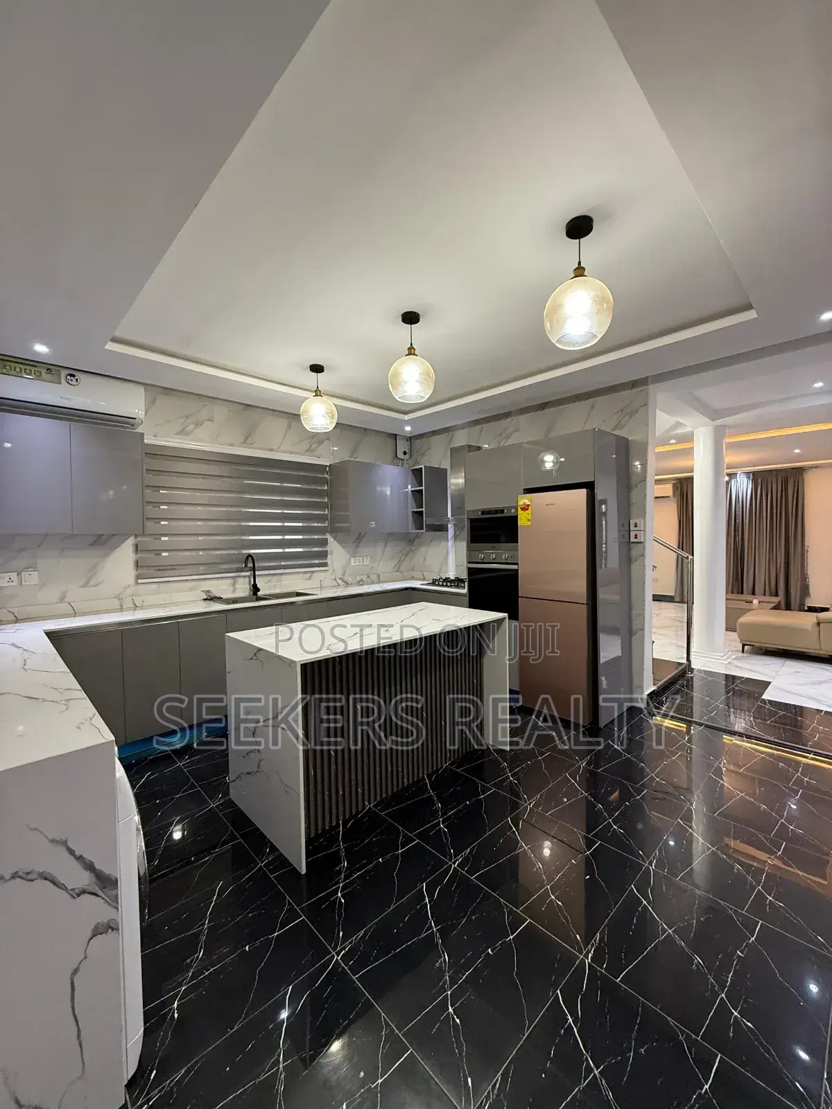 Furnished 4bdrm House in Seekers Realty, American House for rent