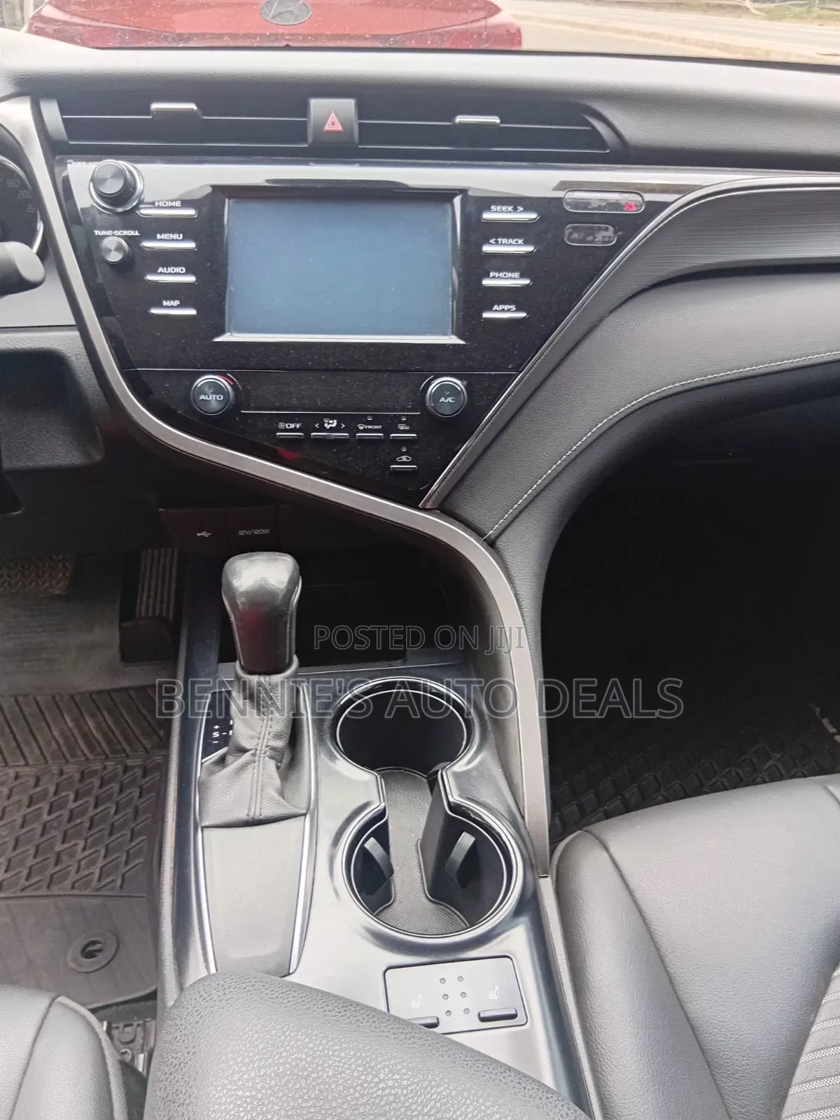 Toyota Camry 2020 White