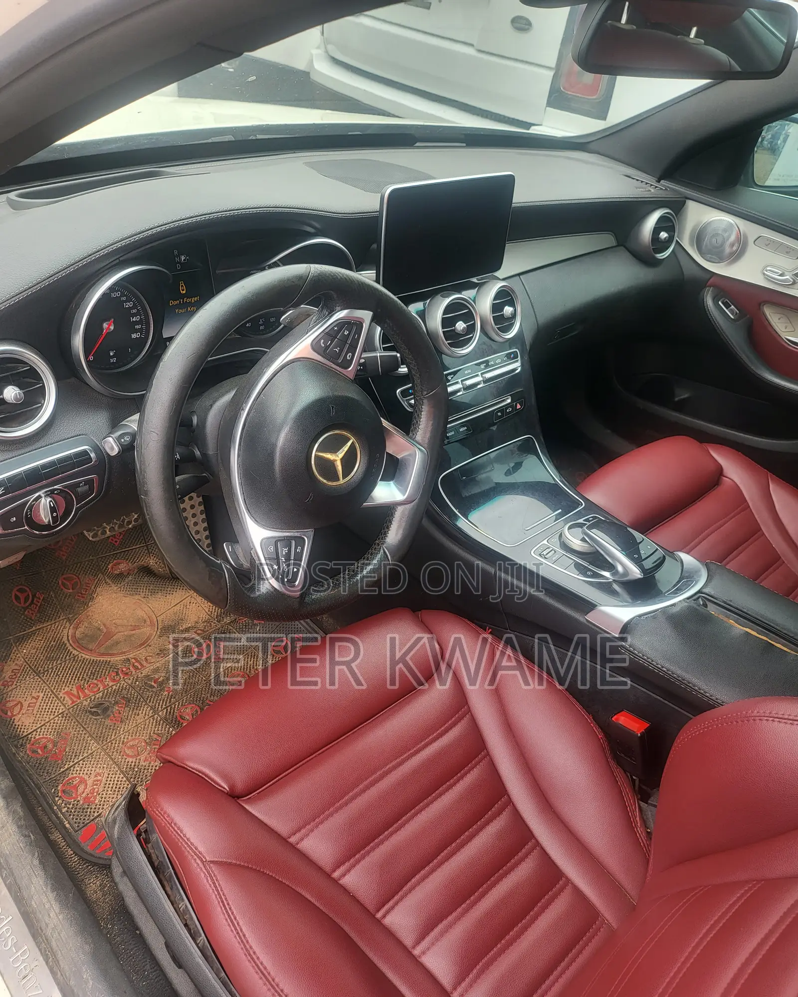 Mercedes-Benz C300 Luxury Sedan RWD (2.0L 4cyl 7A) 2016 White