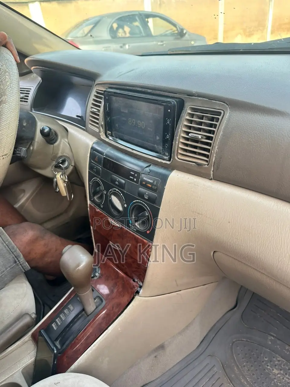 Toyota Corolla 2010 Silver