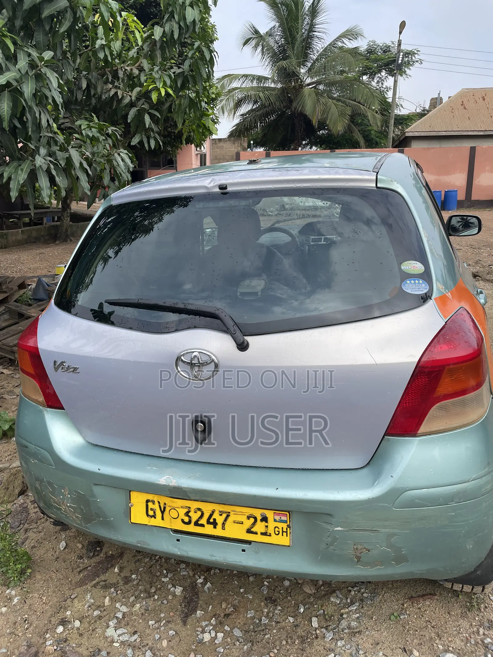 Toyota Vitz 2010 Green