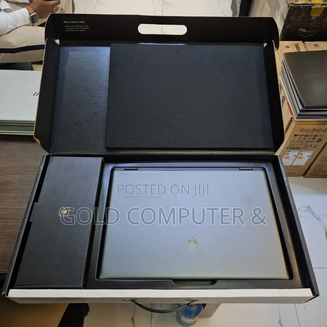 Laptop Alienware M16 R2 32GB Intel Core Ultra 9 SSD 1T