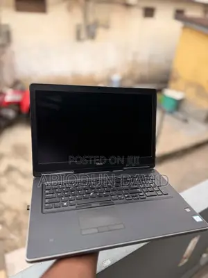 Laptop Dell Precision 7720 32GB Intel Core i7 HDD+SSD 1T