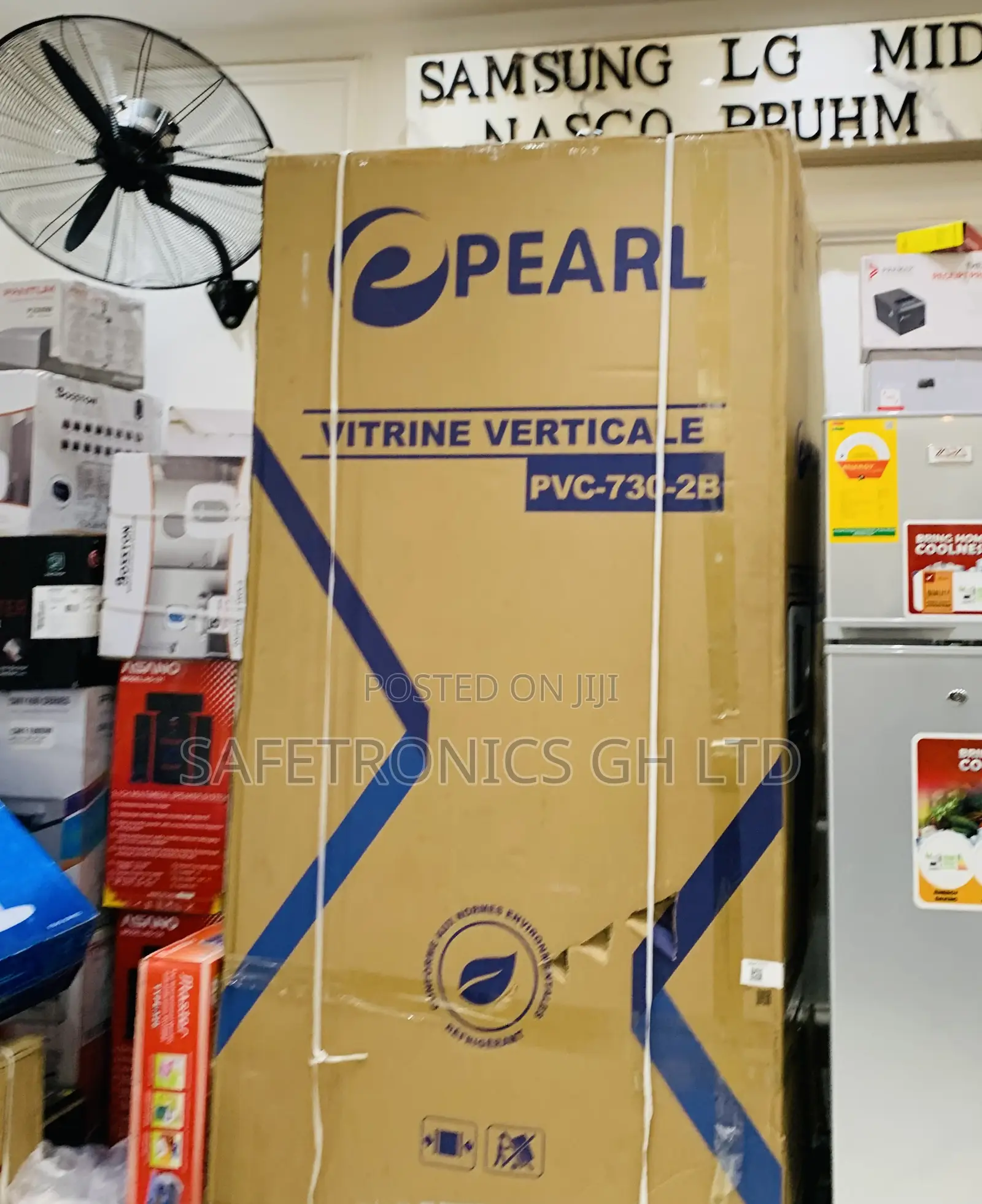 Fabulous Pearl PVC-730-2b Double Door Display Fridge