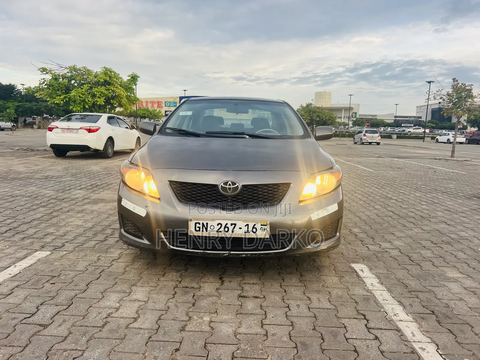 Toyota Corolla 2010 Gray