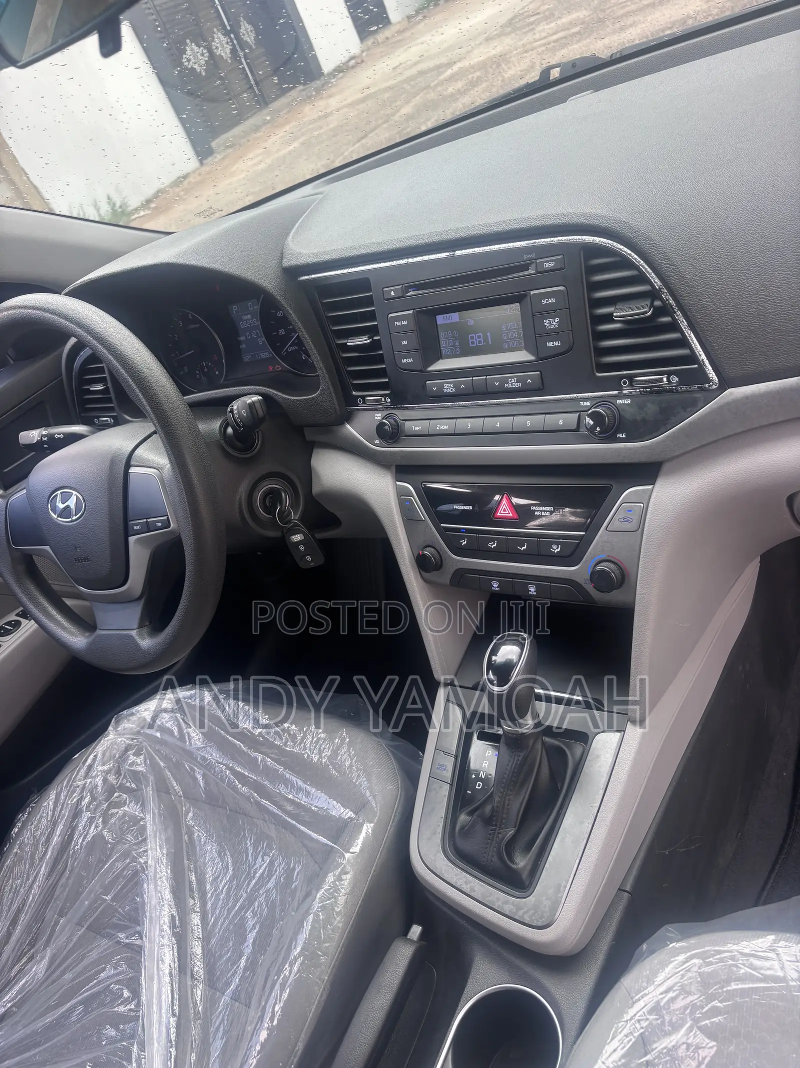 Hyundai Elantra 2017 Black