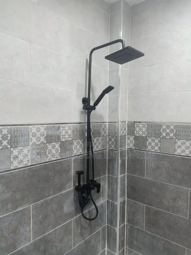 Piano Press Shower