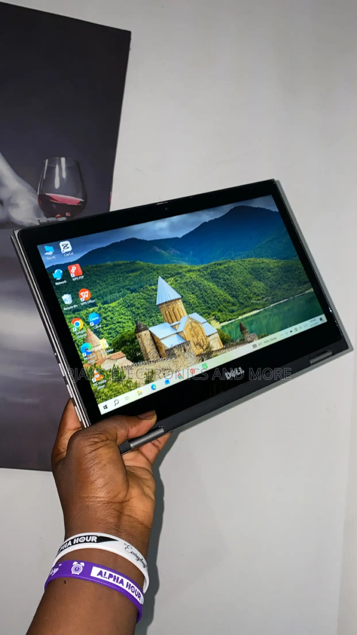 Laptop Dell Inspiron 13 5368 8GB Intel Core i3 HDD+SSD 500GB