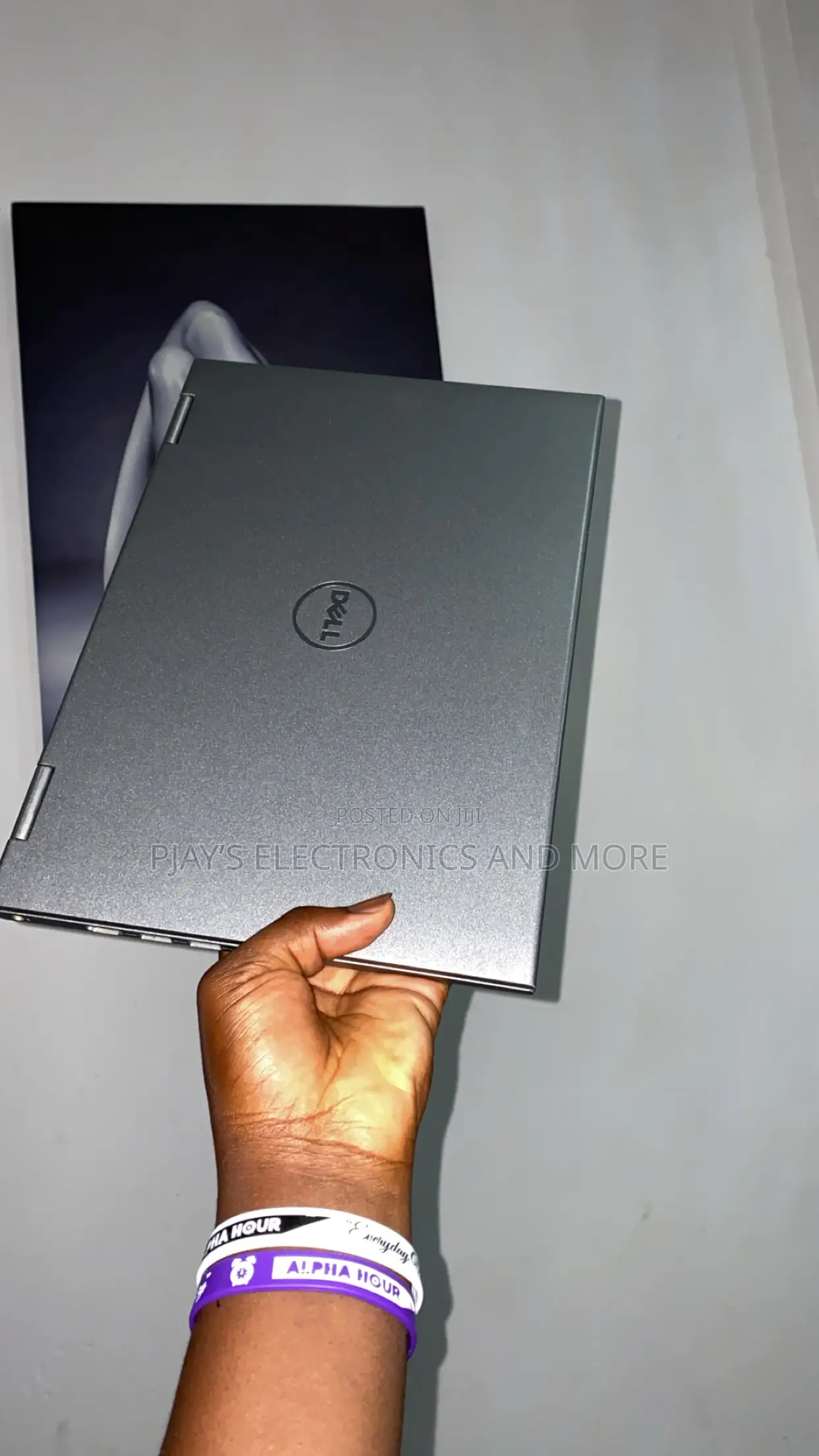Laptop Dell Inspiron 13 5368 8GB Intel Core i3 HDD+SSD 500GB