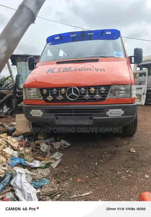 Mercedes-Benz Sprinter 2010 Red