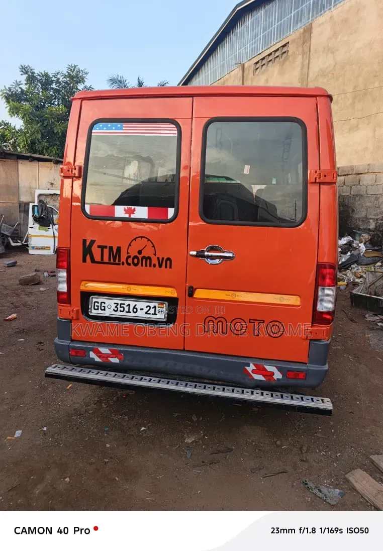Mercedes-Benz Sprinter 2010 Red
