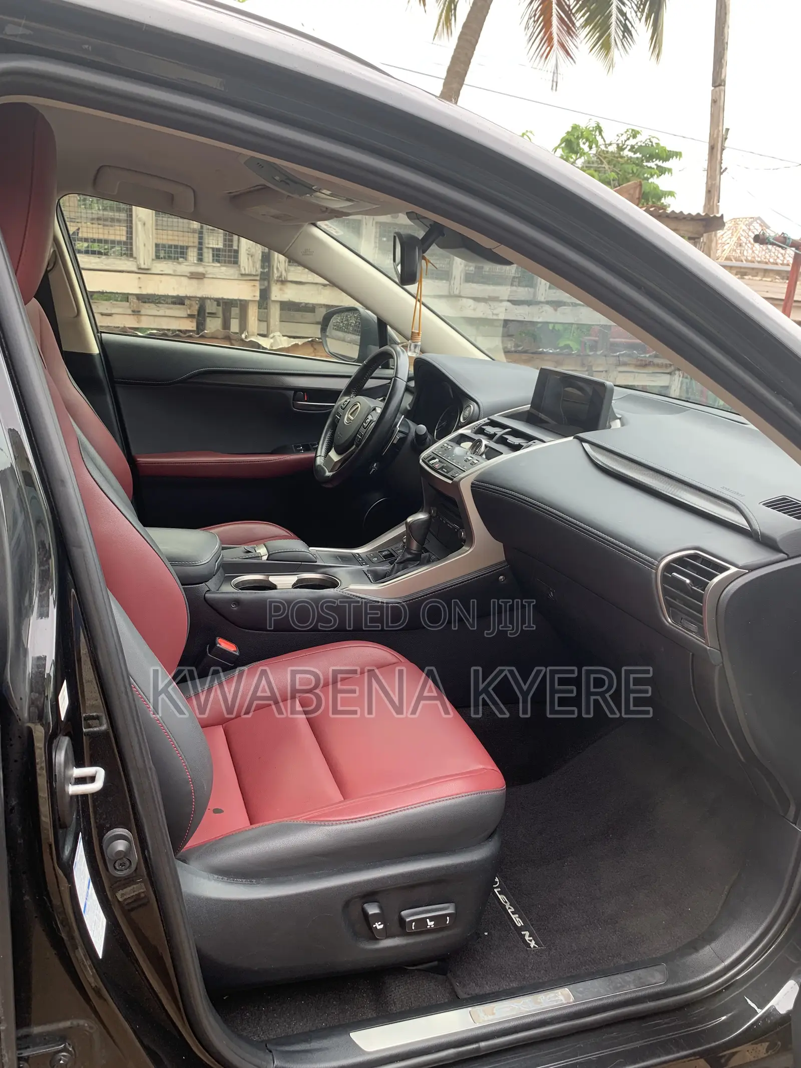 Lexus NX 300 FWD 2020 Black