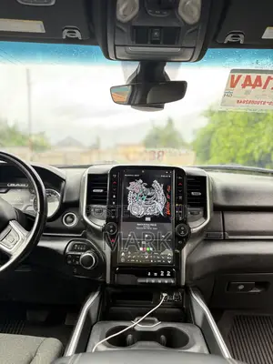 Dodge RAM 2022 Silver
