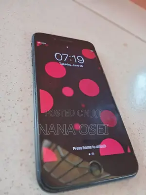 Apple iPhone 7 Plus 32 GB Black