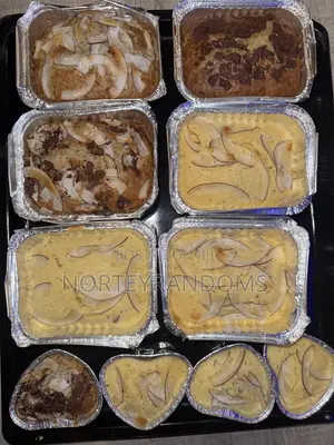 Foil Cakes( Vanilla,Chocolate,Red Velvet,Banana and Coconut Flavours )