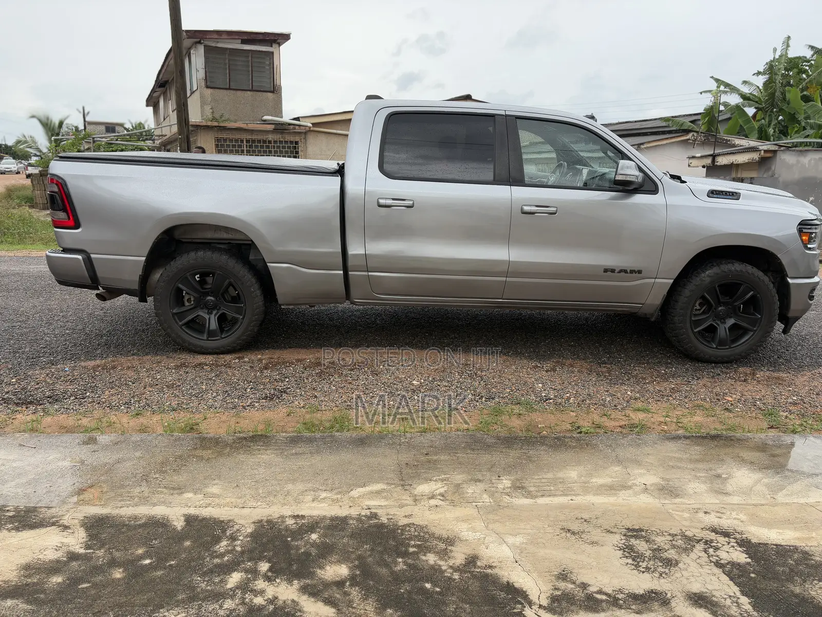 Dodge RAM 2022 Silver