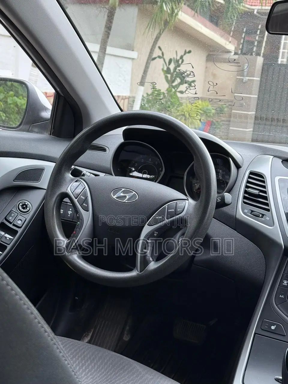 Hyundai Elantra SE Sedan FWD (1.8L 4cyl 6A) 2016 Gray