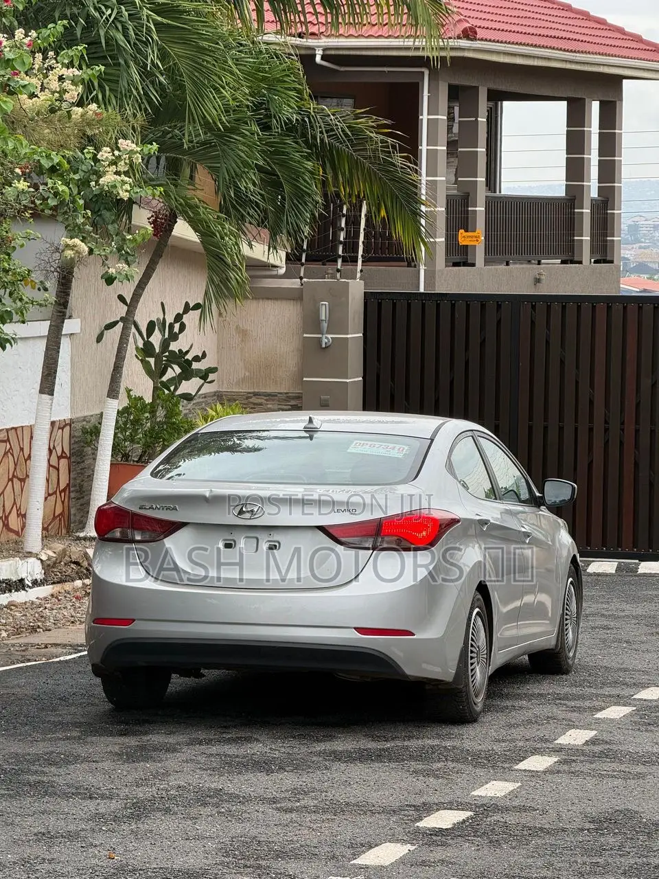 Hyundai Elantra SE Sedan FWD (1.8L 4cyl 6A) 2016 Gray